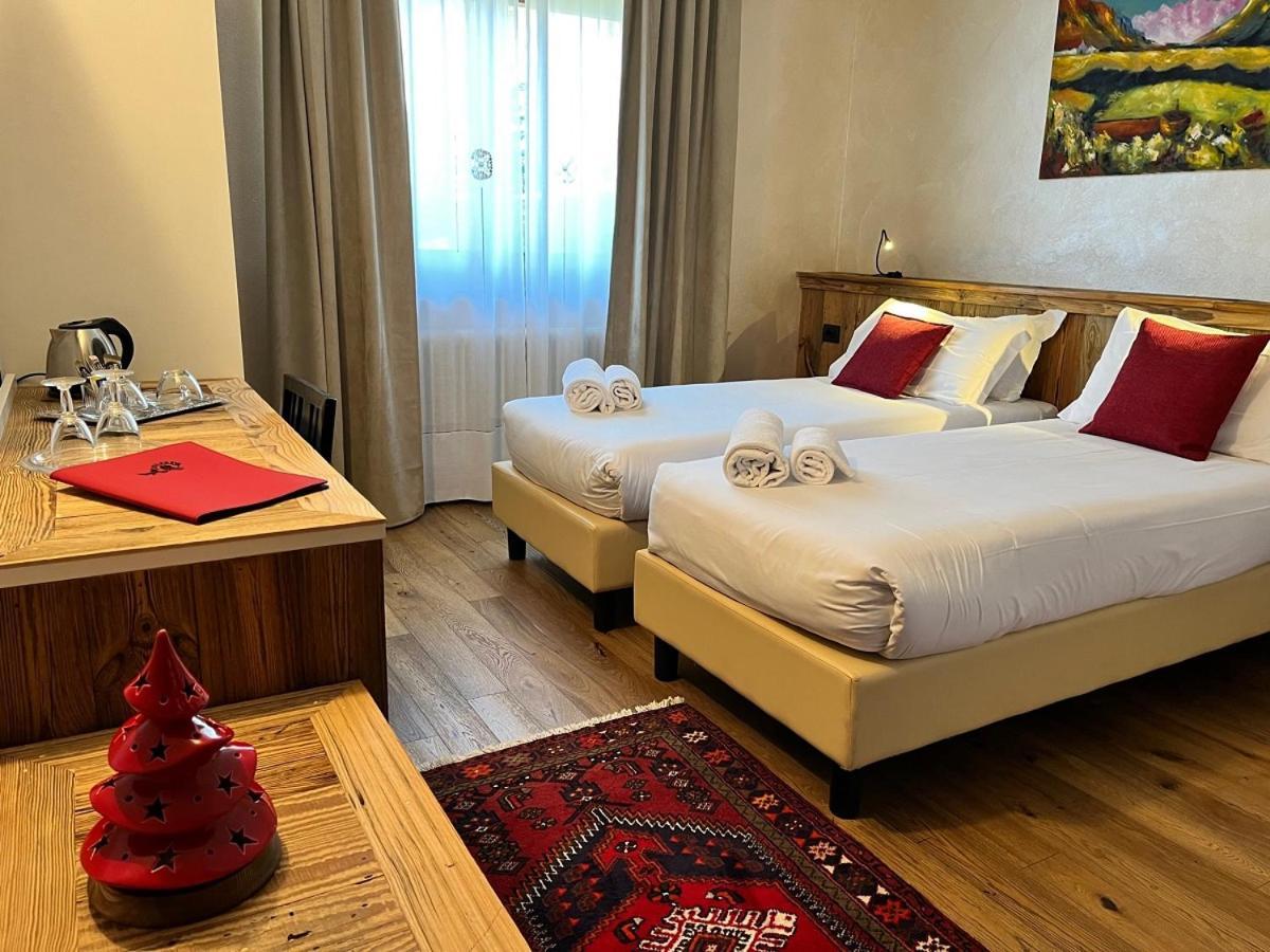 & Restaurant Le Charaban Hotel 3*