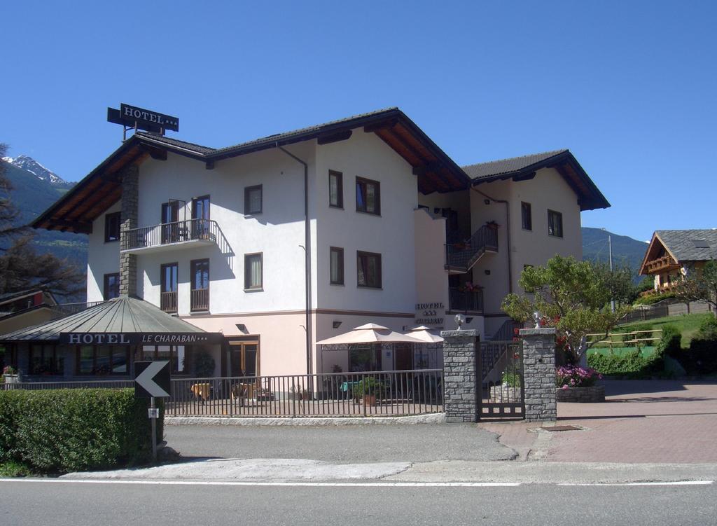 & Restaurant Le Charaban Hotel 3*